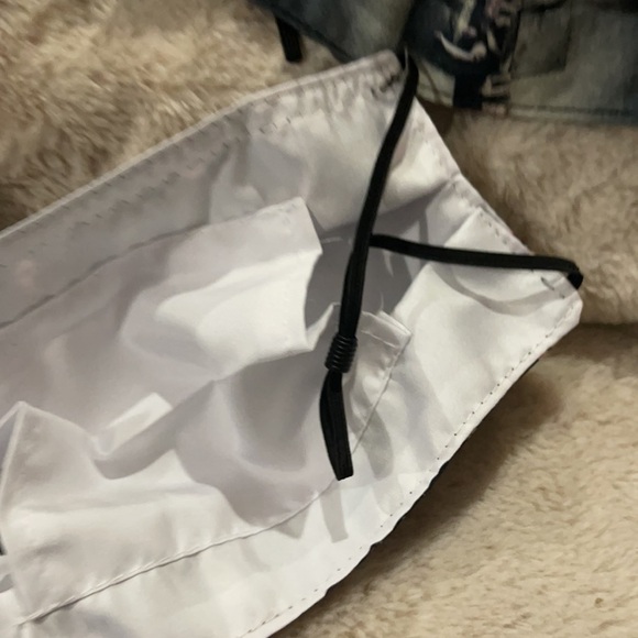 New set/3 Walking Dead face masks - Picture 6 of 6